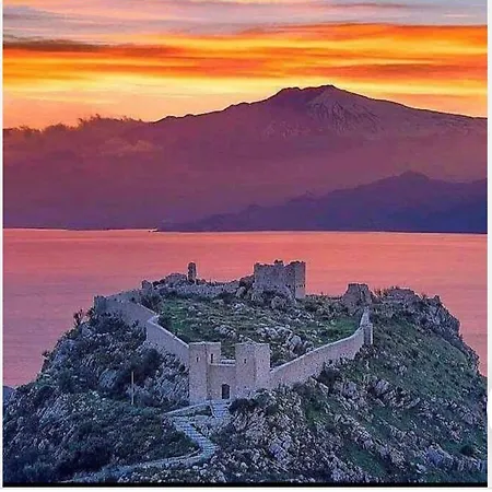 Casa Tra Gli Ulivi - Reggio Calabria-motta San Giovanni Apartment *